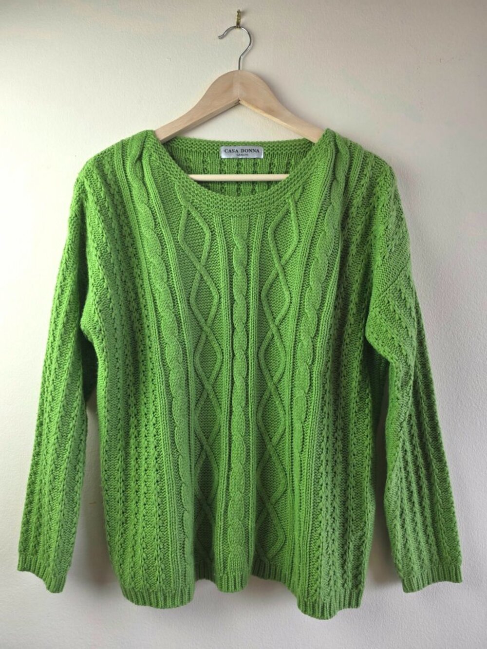 Casa Donna Women's Cable Knit Sweater L Cozy